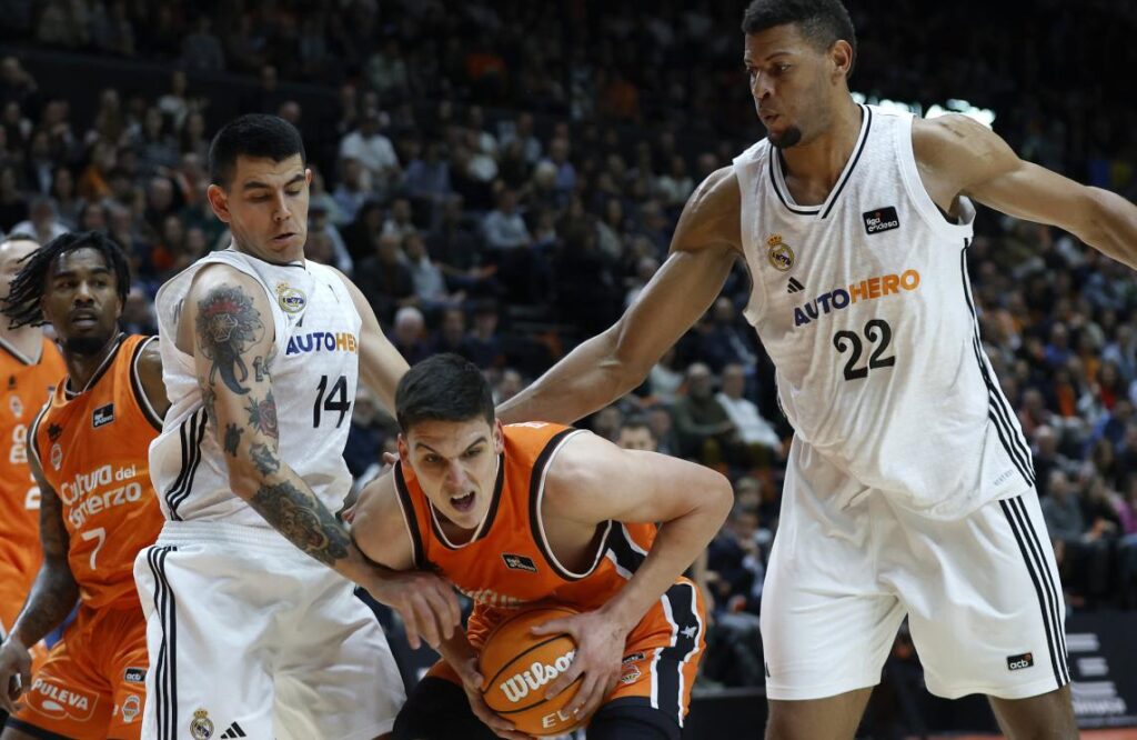 Ρεάλ Μαδρίτης – Βαλένθια Κανάλι ▶️Live Streaming (20/06)