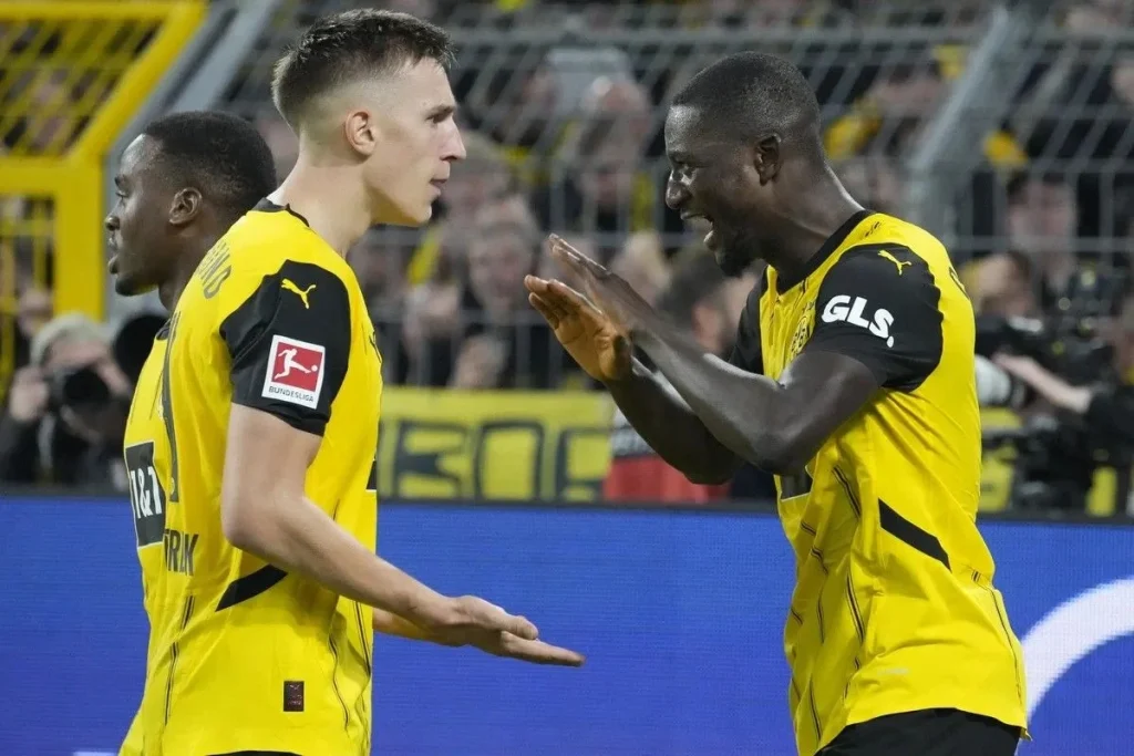 Μαμελόντι – Ντόρτμουντ ▶️ Κανάλι Live Streaming (21/06)