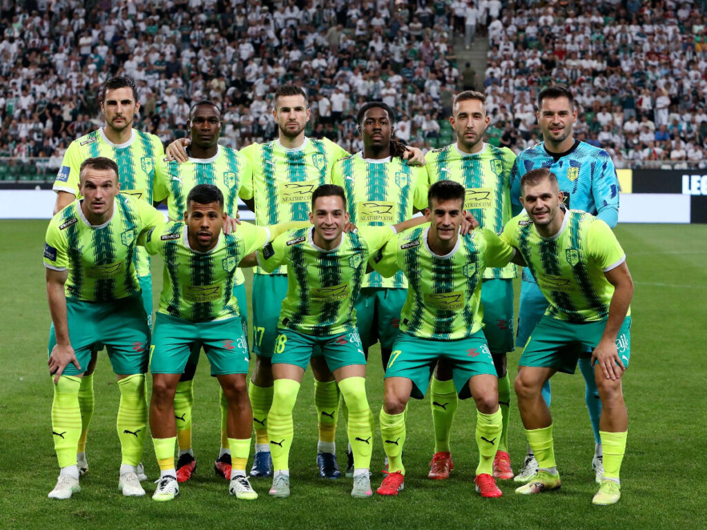 Μπραν - ΑΕΚ Λάρνακας ▶️ Κανάλι Live Streaming (21/08)